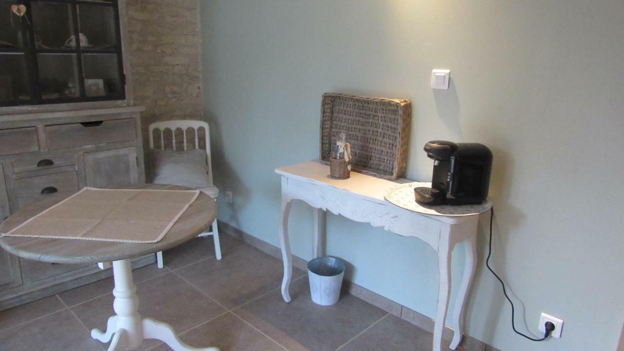 Chez Gladys Et Ses Enfants Hotel Lain Exterior foto